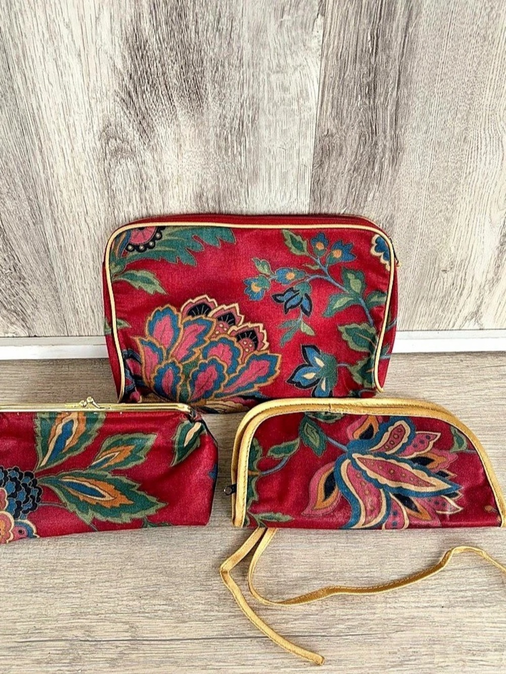 Vintage Set Of 3 Make Up Cosmetic Bags Kiss Lock Red Gold